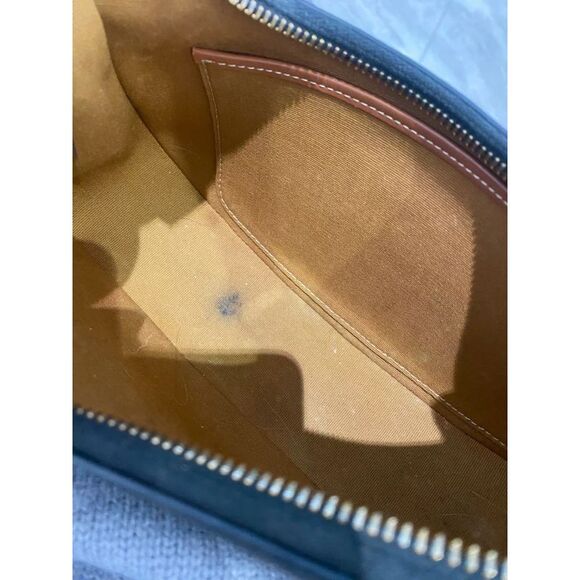 Celine Women Pre-Loved Bag Very Good Condition - Picture 6 of 6